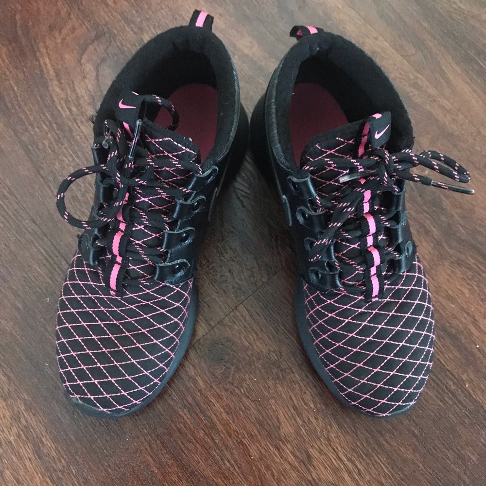 Kids Nike boots